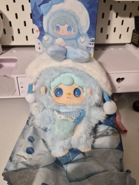 Yooki Plush Blue Winter  -Blind Box Opened